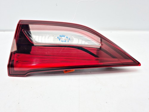 Toyota avensis mk3 - avensis, tail