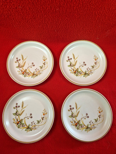 Marks spencer harvest set - &, :