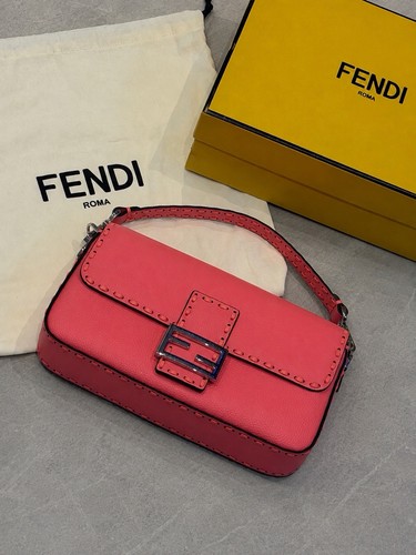 Fendi baguette coral pink - baguette,