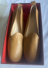 New Bally womens tan flat