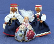 Two Vintage Latvian Dailrade