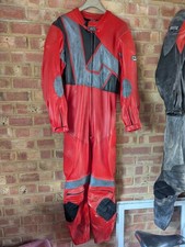 Akito Avanti red motorcycle leathers all in one size 40 skinny
