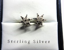 Vintage STERLING SILVER WHITE & Genuin DIAMOND Set Star Design Stud EARRINGS