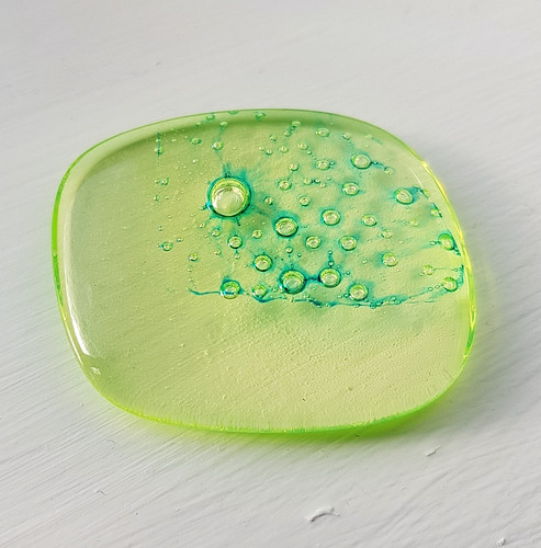 One uranium glass hand made - uranium,