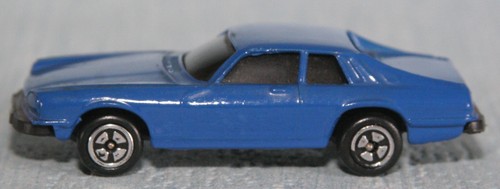 Corgi juniors jaguar car - corgi,