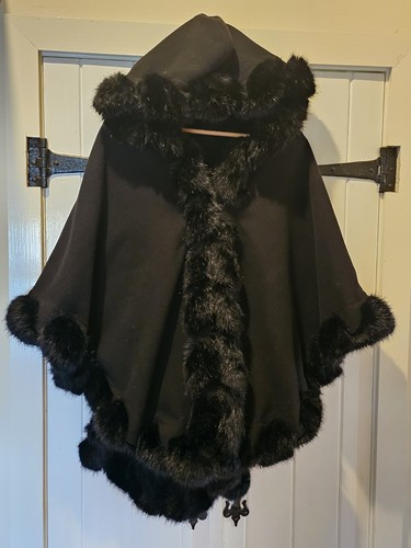 Gorgeous black twisted faux - twisted,