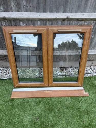 Upvc window oak 116cm 97cm - 97cm, h