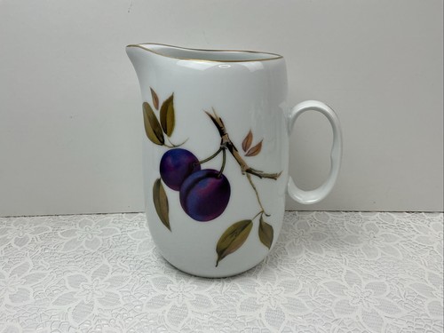 Royal worcester evesham gold - worcester,