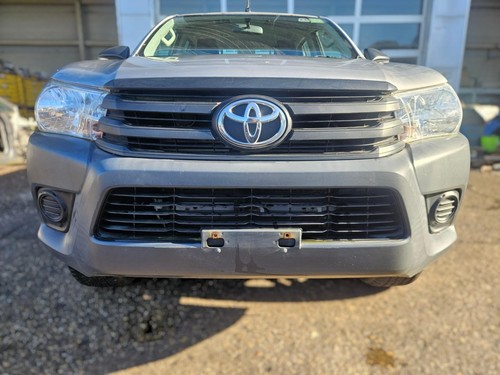 Toyota hilux active front - toyota,
