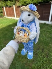 Easter Bunny With Led Garland