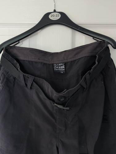 These black cargo pants - black,