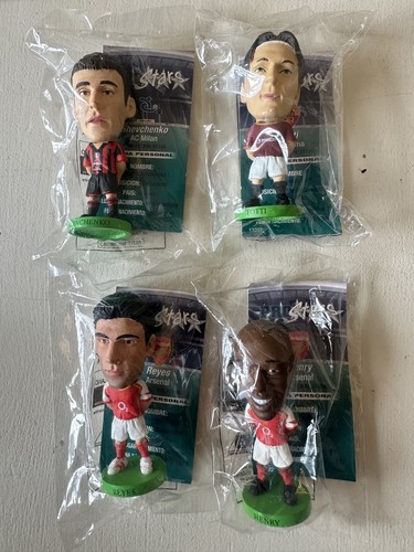Lot corinthian football - 4, figs