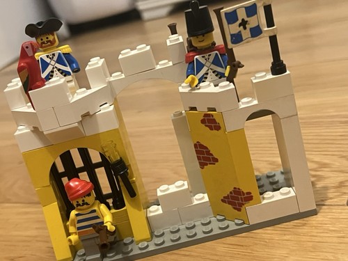 Lego pirates broadsides brig - broadsides,