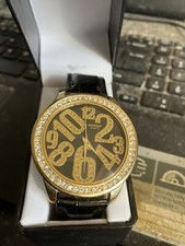 Gossip Black And Gold