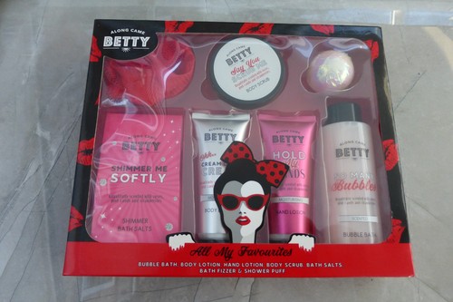 Along came betty - came, bath