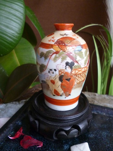 Small signed kutani - small, ware