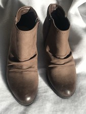 M&S Footglove Brown Ankle