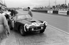 Stirling moss graham hill - moss,