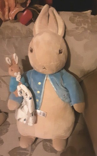 Huge rare peter rabbit - 24",