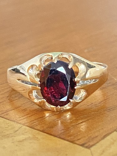 Gents 9ct gold garnet - gents,
