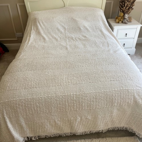 Vintage candlewick bedspread - vintage,