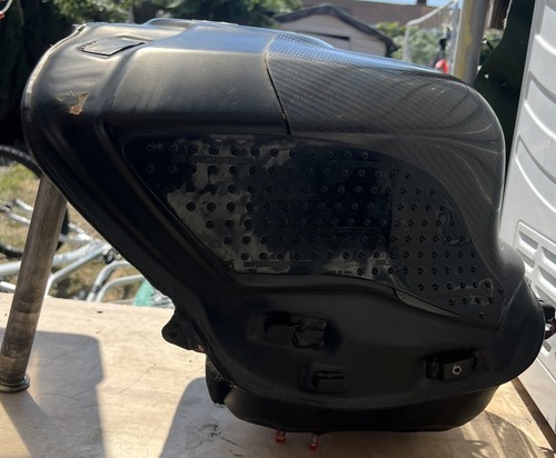 Yamaha 2cr 2015 fuel tank - r1,