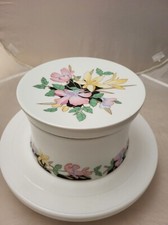 Beautiful VTG LG Porcelaine