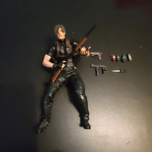 Neca resident evil - evil, leon