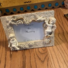 Cherub Angel Floral Doves