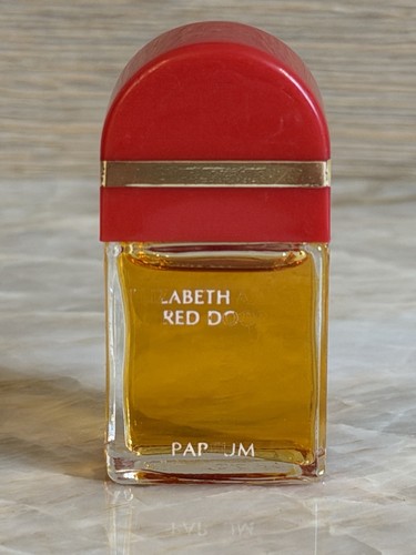 Elizabeth arden red door - red,