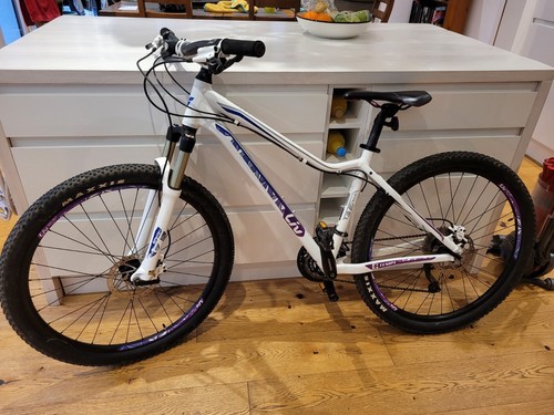 Womans liv giant - tempt, 2