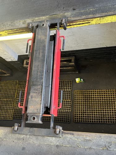 Jacking beam working - jacking, very