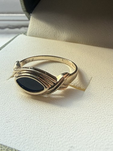 9ct gold black - gold, stone