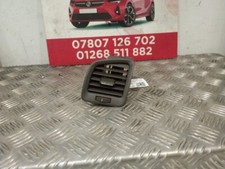 VAUXHALL INSIGNIA ELITE 2.0 DIESEL 2008-2017 AIR VENT PASSENGER SIDE 13321920