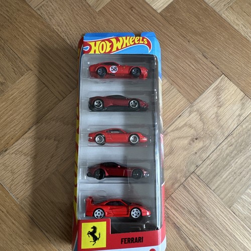 Hot wheels ferrari - hot, set