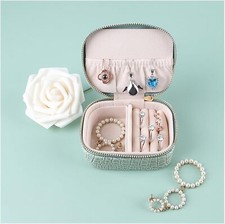 Portable jewellery box - portable,