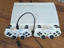 Playstation 3 Super Slim in