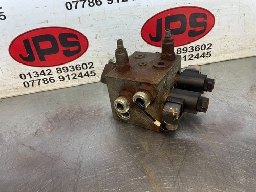 4207762 4wd transmission valve