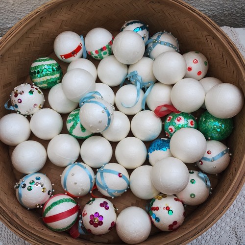 Vintage polystyrene balls x45 - balls,