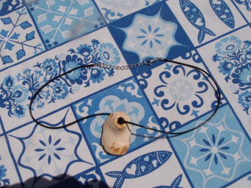 Natural hag stone pendant - natural,