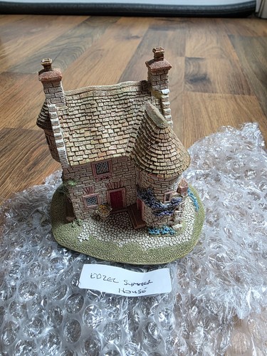 Lilliput lane edzell - lilliput, “edzell