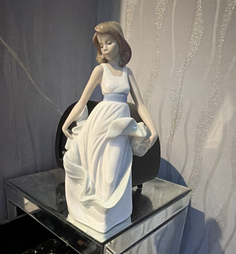 Nao porcelain girl figurine - nao,