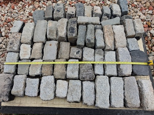 Reclaimed mixed granite cobble - reclaimed,