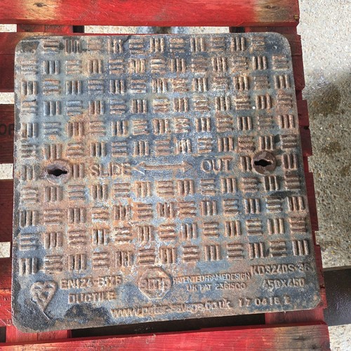 Cast iron manhole cover - cast,