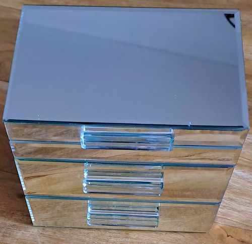 Mirrored glass jewellery box - glass,