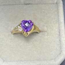 9ct gold and amethyst love - and,