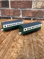 THOMAS THE TANK ENGINE & FRIENDS TOMY TRACKMASTER TRAIN PAIR OF GORDONS COACHES