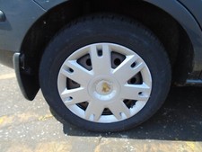 04 FORD FUSION 2 1.4 OFFSIDE