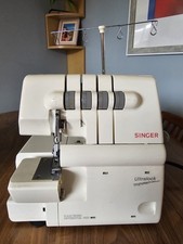 Singer Ultralock 14U554 4-Thread Sewing Machine Serger Overlocker, Pedal + Book