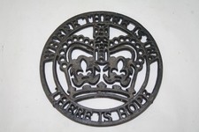 Cast Iron Trivet~ Pan Rest